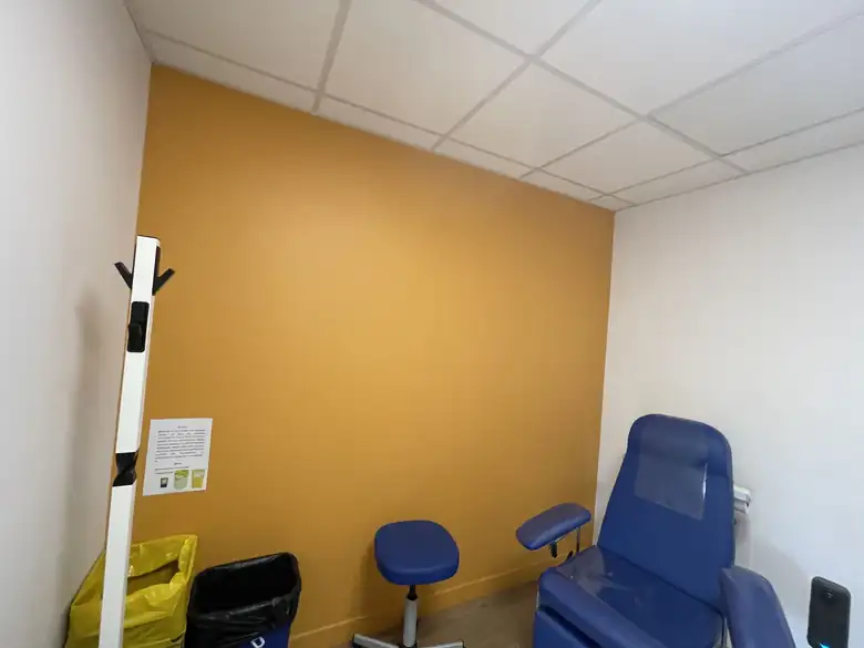 Une salle de prélèvement — Laboratoire Eurofins à Bordeaux