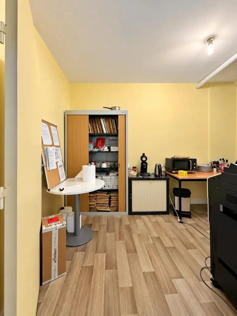 Le second bureau — Local commercial de 168m² à Bergerac