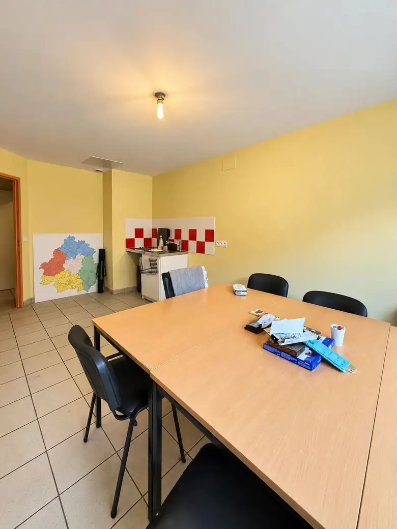 La salle de réunion — Local commercial de 168m² à Bergerac