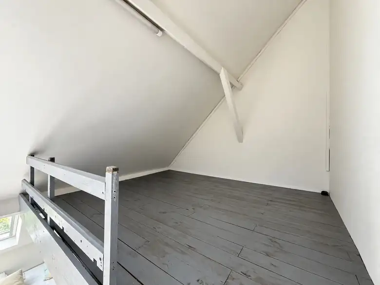 La mezzanine — Immeuble de rapport de 136m² composé de 3 lots à Valenciennes